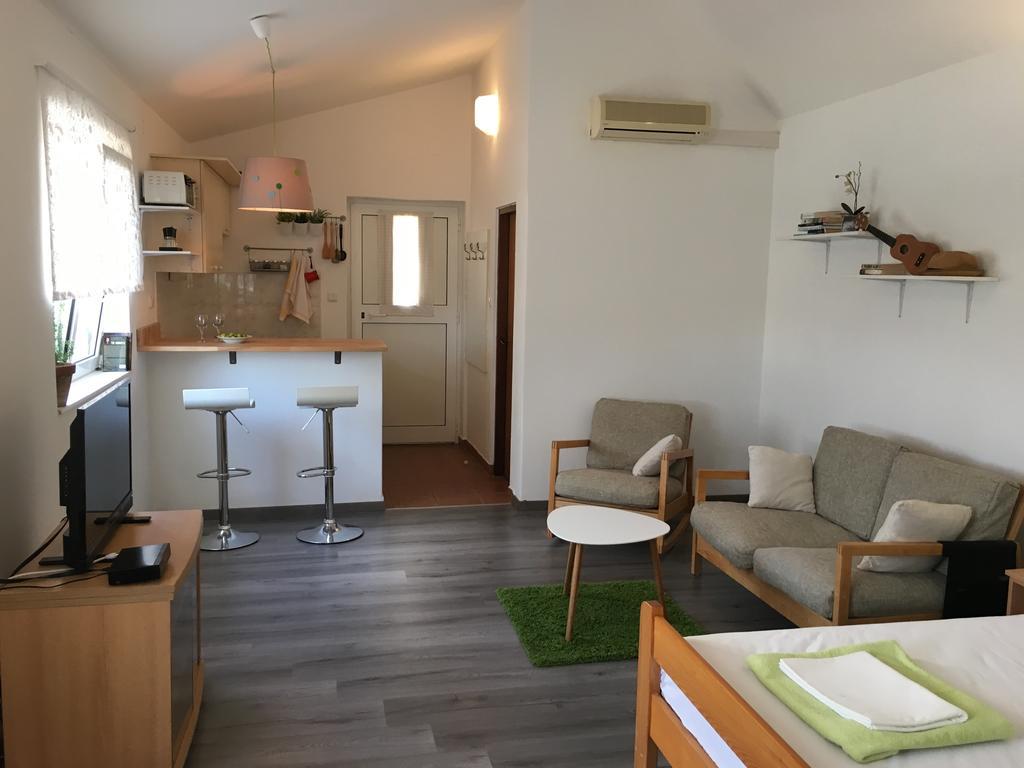 Apartments Tatjana Pag Eksteriør billede