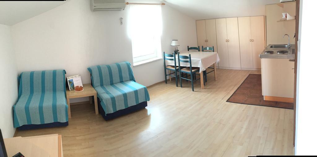 Apartments Tatjana Pag Eksteriør billede